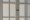 Vitrinskåp Ljungbyholm. Lantligt grått vitrinskåp med trädörrar och glasdörrar, tidlös förvaring i Shabby Chic! Storlek: 112x42 cm, höjd 200 cm.